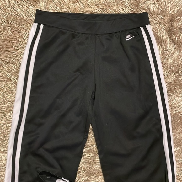NIKE Black Straight Leg Pants Medium - Picture 4 of 8